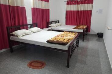 ホテル Banpalashi Inn