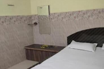 Отель Ganpati Lodge, Chhattisgarh