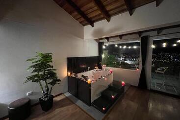 Отель The Balcony