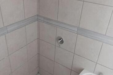 Pension Zihlalele 24hours Guest House