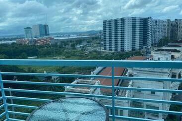 هتل آپارتمان Adrienne S At One Madison Place