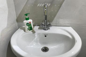 צימר Jibhi Mountain Retreat