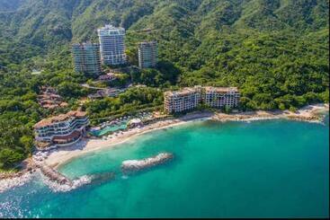 酒店 Garza Blanca Preserve Resort & Spa