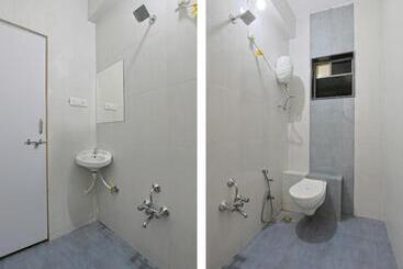 Отель Monville Group Vadodara