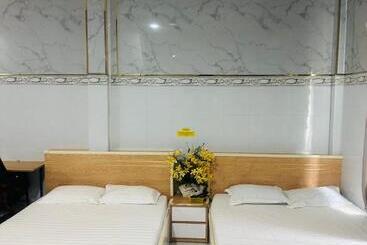 هتل Nhà Nghỉ Trung Hiếu 1