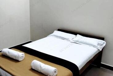Hotel Sai Sheetal Beach House