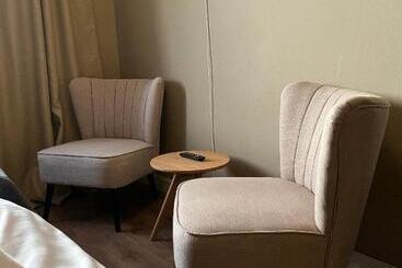 בית מלון כפרי Steel