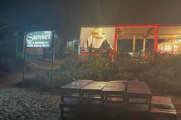 هتل Sun Set Beach Resort Arambol