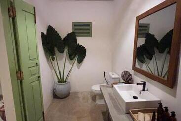 בית מלון כפרי Zen House