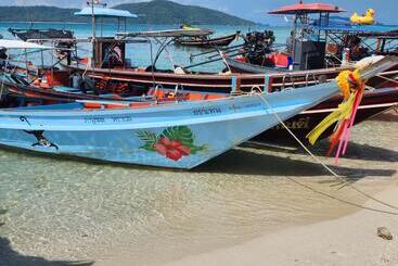 ペンション Chambre D Hôtes Dans Maison Traditionnelle Thaï