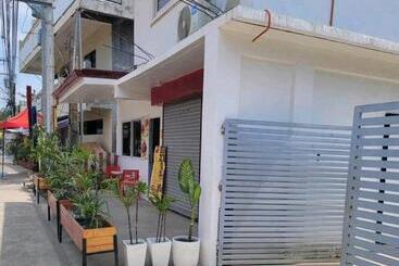 פנסיון Omma S Beach House