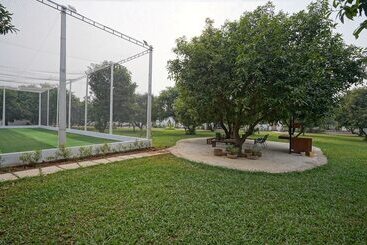 渡假胜地  Rocks And Greens