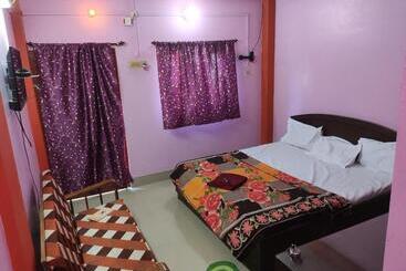 Bed and Breakfast Jayanti Home Stay