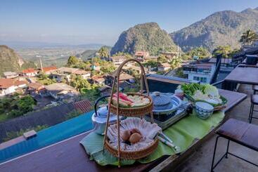 مبيت وإفطار Oasis Phamee