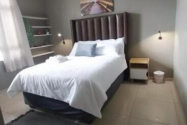 Bed and Breakfast Precious Estates