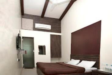 בית מלון כפרי Ambassador Panchgani