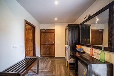 בית מלון כפרי Eko Resort Vanya   Jim Corbett