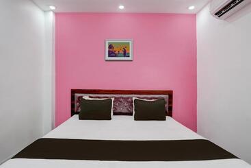 فندق Oyo Flagship S. R Grand