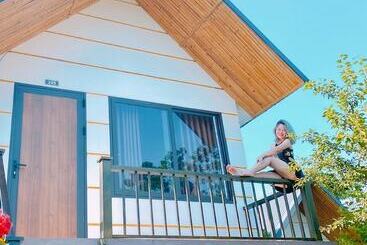 هتل Sky Bay Lodge