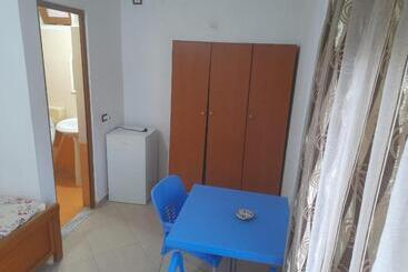 פנסיון Dovlet Rooms