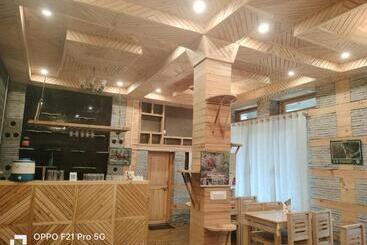 渡假胜地  Obvallata Lotus Cottages