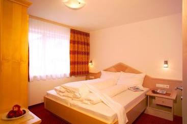 هتل Apart Falkner Resort