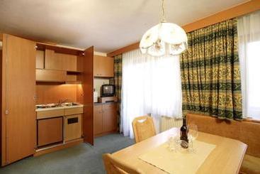 هتل Apart Falkner Resort