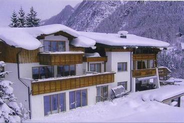 فندق Appartementhaus Saroja