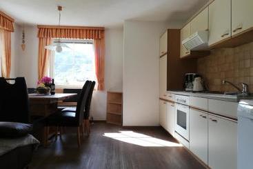 هتل Appartements Klara