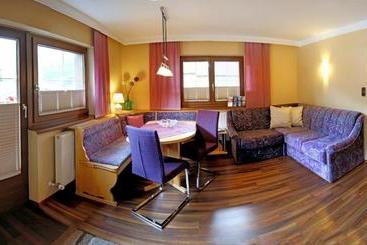 هتل Appartements Kuprian