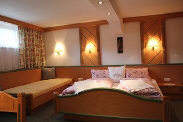 בית מלון כפרי Gasthof Eiserne Hand