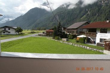 هتل Haus Fini