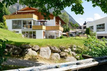 호텔 Haus Lenzikopf Appartements