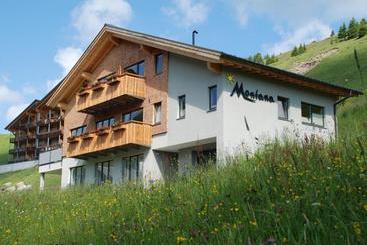 Отель Haus Montana