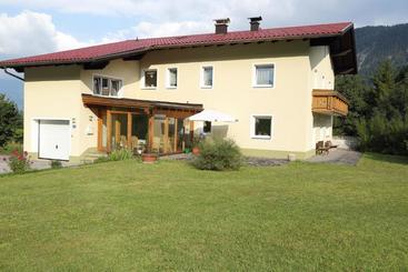 ホテル Haus Priller