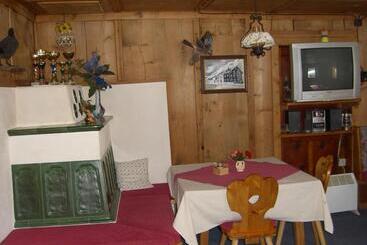 فندق Pension Vallüla