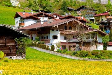 בית מלון כפרי Residence Adlerhorst