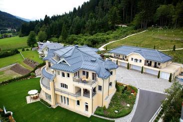 هتل Villa Victoria