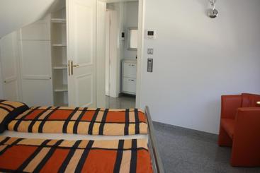 هتل Villa Victoria