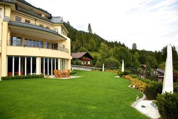 هتل Villa Victoria