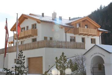 پانسیون Alpenrose Apart