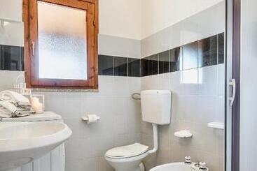 Apartments With Air Conditioning And Private Outdoor Area In The Center Of San Teodoro