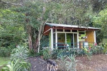 مبيت وإفطار Casita Maripier Colón