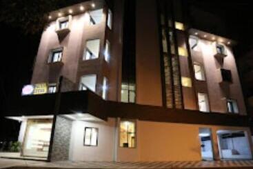 فندق Lotus Chandrapur