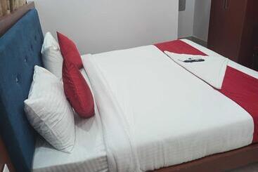 בית מלון כפרי Brindavan Beach Resort & Restaurant