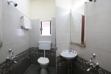 בית מלון כפרי Shanti Sea View, Ratnagiri