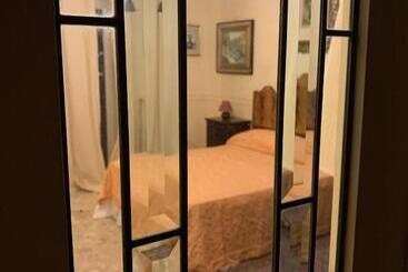 پانسیون Domus Diocleziano