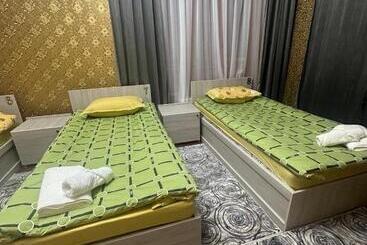 پانسیون Qamar Family Guest House