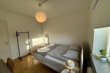 ペンション Simplestay Airport