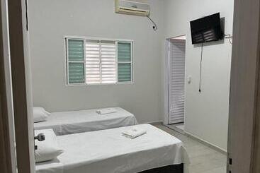 호스텔 E Pousada 3 Irmãos